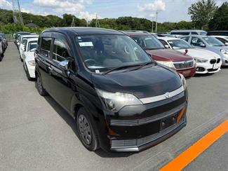 2015 Toyota SPADE - Thumbnail