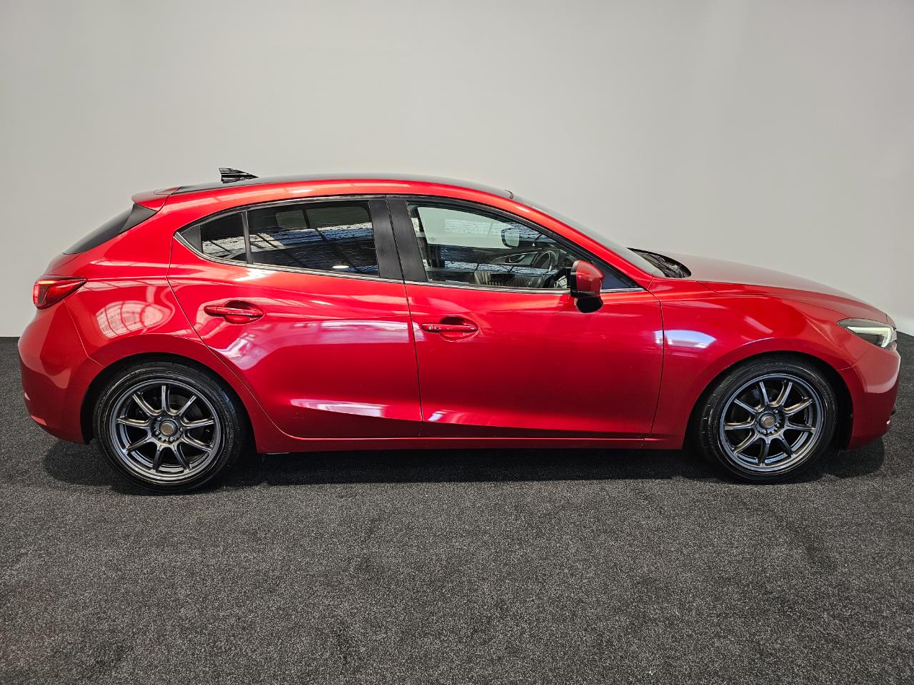 2016 Mazda AXELA