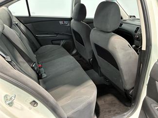 2009 Kia Magentis - Thumbnail