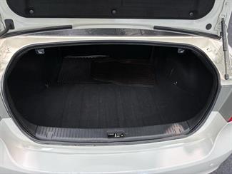 2009 Kia Magentis - Thumbnail