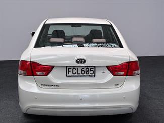 2009 Kia Magentis - Thumbnail