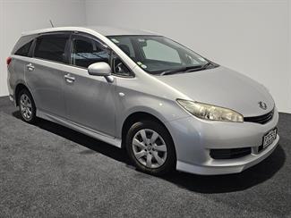 2012 Toyota WISH - Thumbnail
