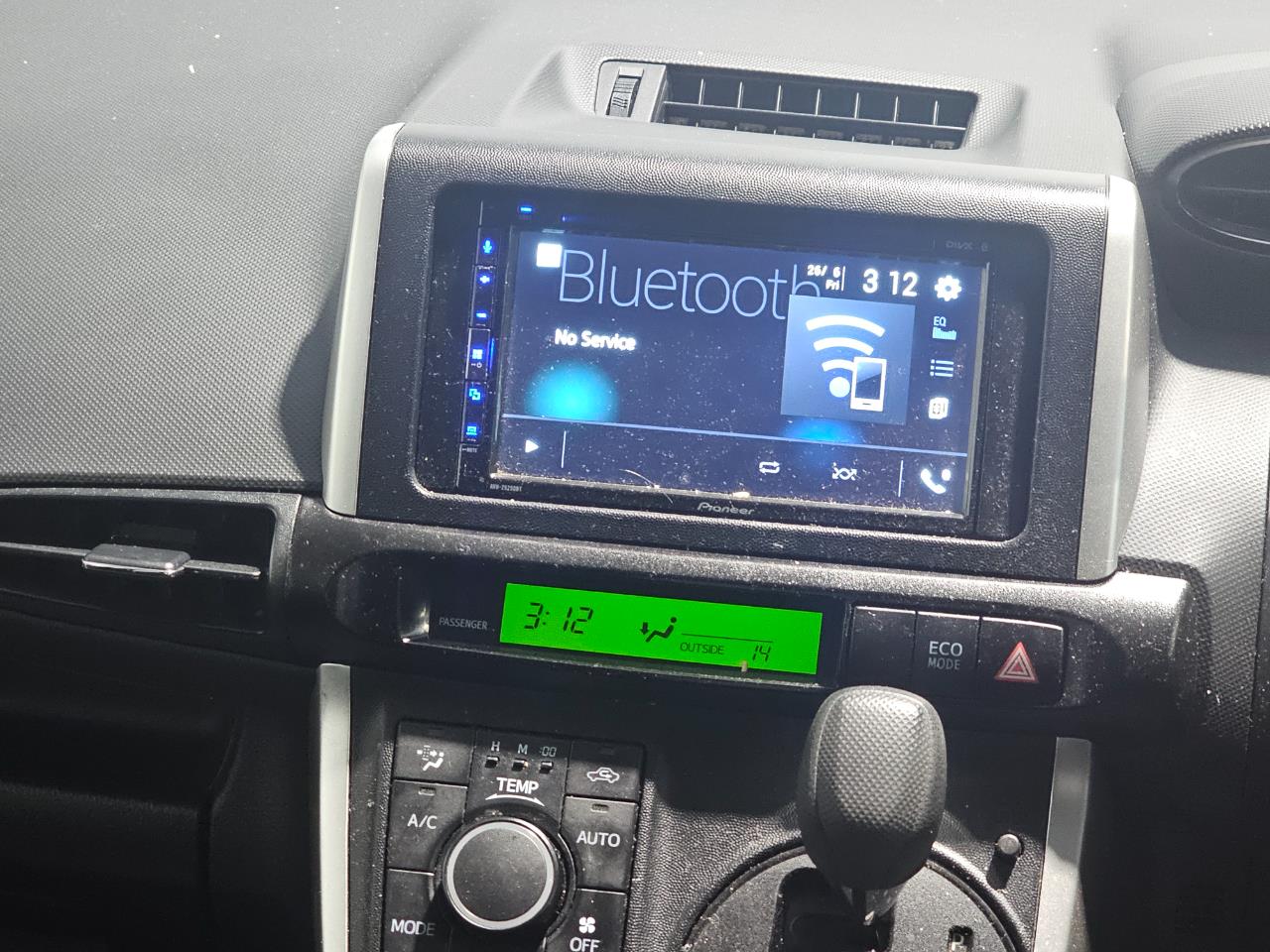 2012 Toyota WISH