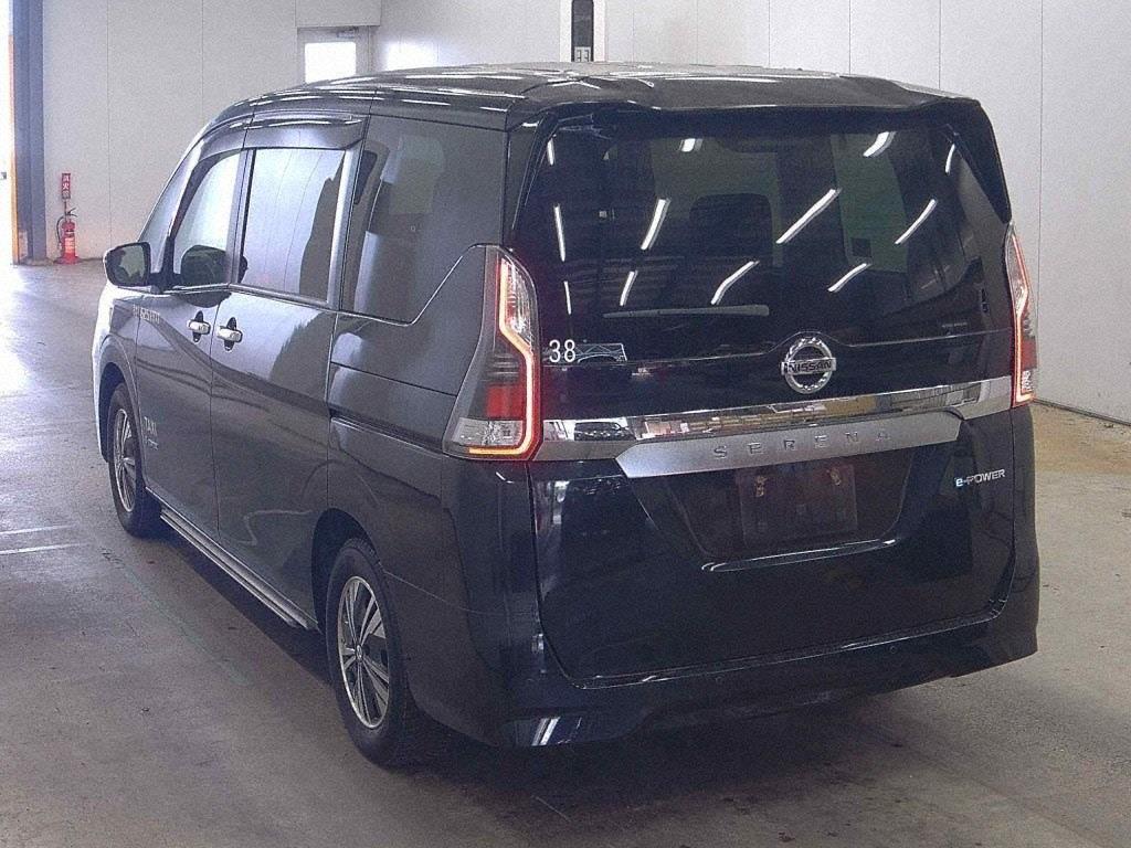 2022 Nissan SERENA