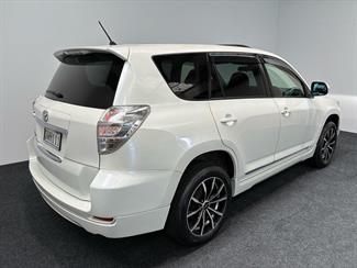 2013 Toyota VANGUARD - Thumbnail