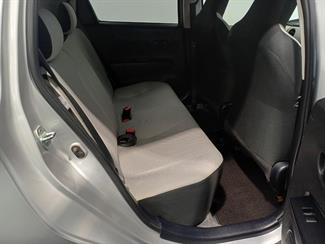 2011 Toyota Vitz - Thumbnail