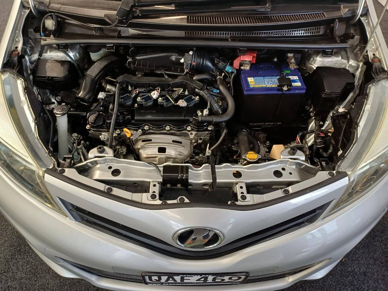 2011 Toyota Vitz