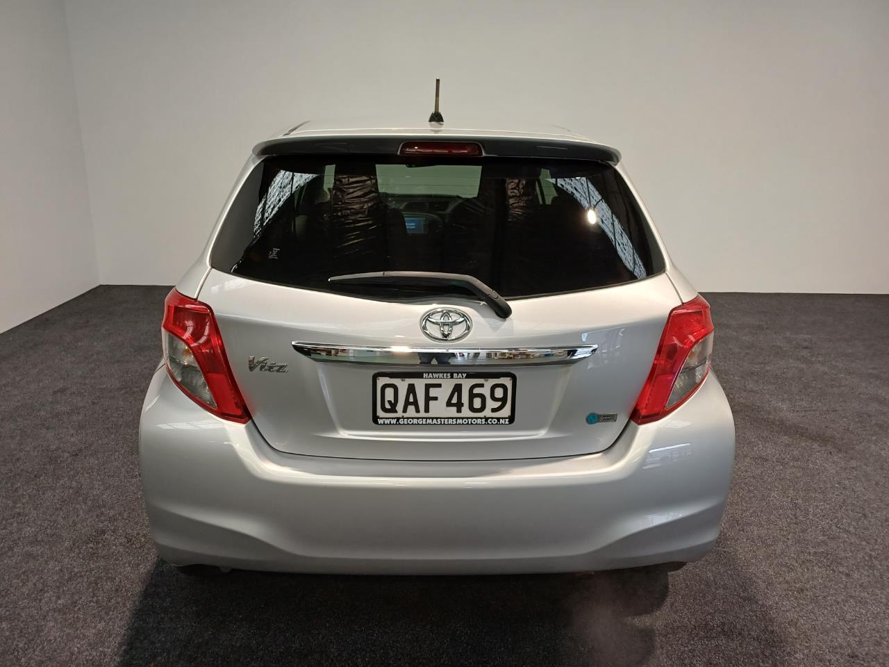 2011 Toyota Vitz