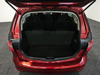 2011 Nissan LAFESTA - Thumbnail
