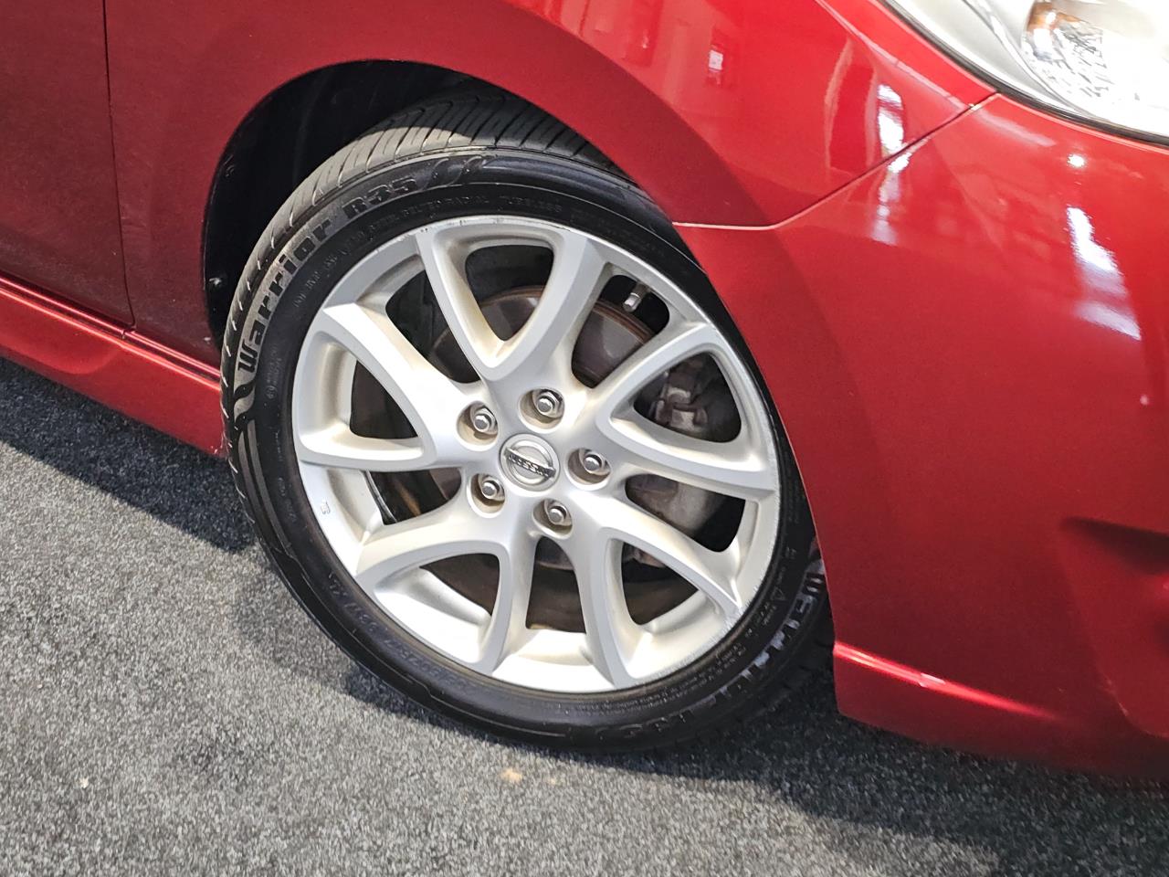 2011 Nissan LAFESTA