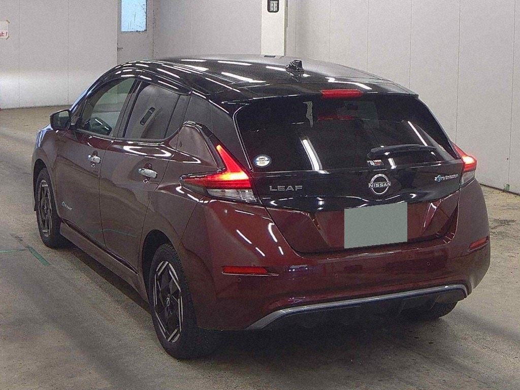2022 Nissan LEAF