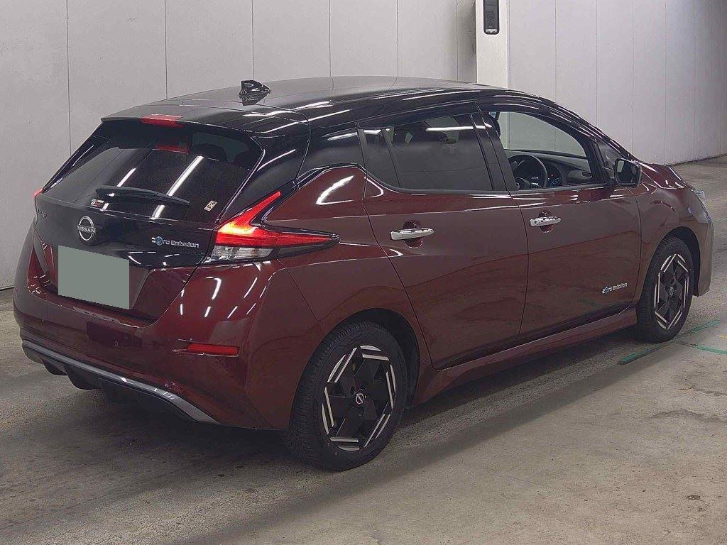 2022 Nissan LEAF