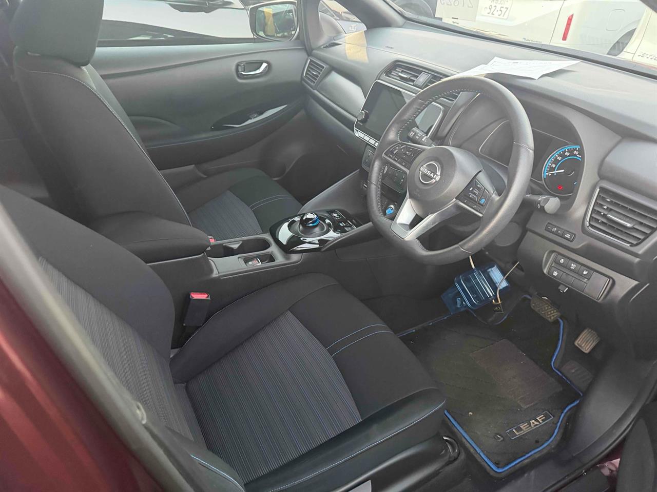2022 Nissan LEAF