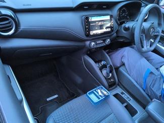 2021 Nissan KICKS - Thumbnail