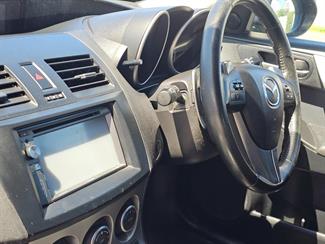 2009 Mazda AXELA - Thumbnail