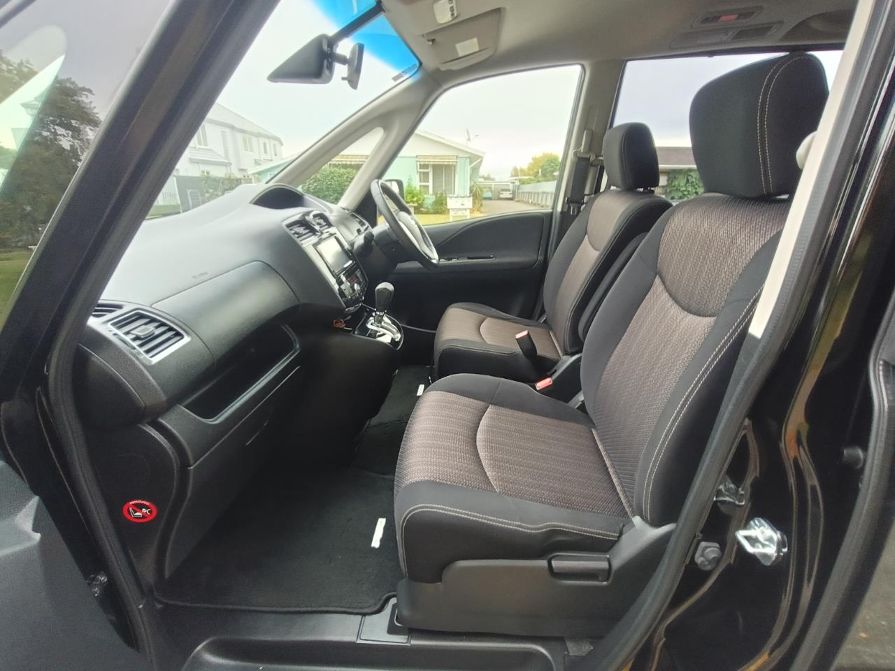 2014 Nissan SERENA