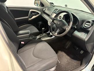 2006 Toyota RAV4 - Thumbnail