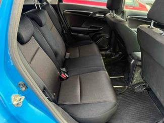 2014 Honda FIT - Thumbnail
