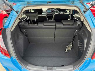 2014 Honda FIT - Thumbnail
