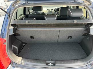 2015 Suzuki Swift - Thumbnail