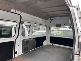 2018 Nissan NV350 - Thumbnail