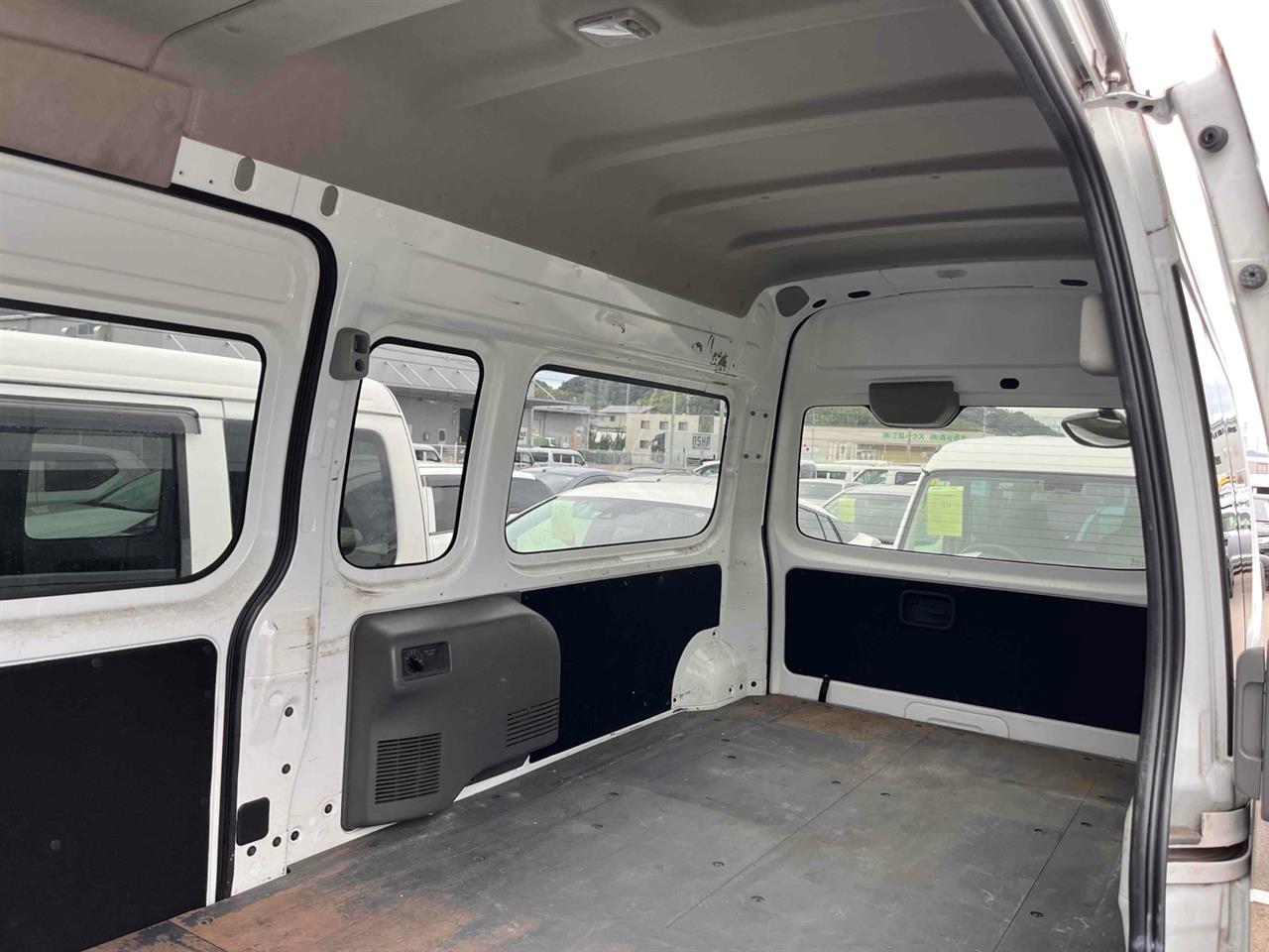 2018 Nissan NV350