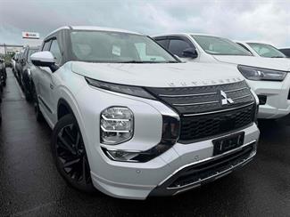 2021 Mitsubishi OUTLANDER - Thumbnail