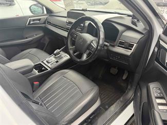 2021 Mitsubishi OUTLANDER - Thumbnail