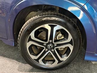 2015 Honda VEZEL - Thumbnail