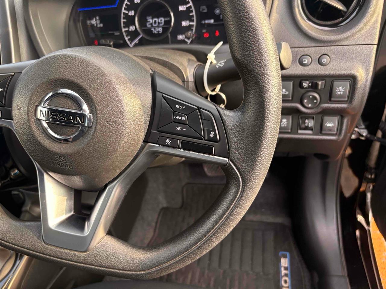 2018 Nissan NOTE