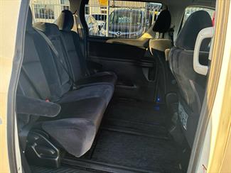 2010 Toyota VELLFIRE - Thumbnail