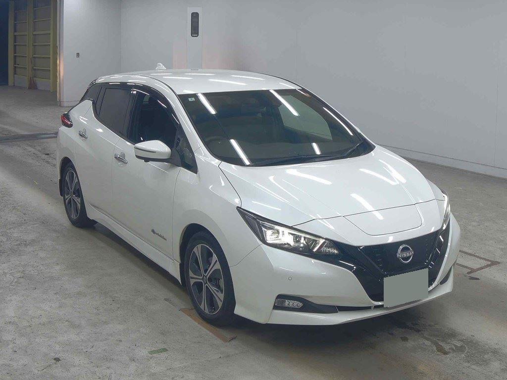 2022 Nissan LEAF