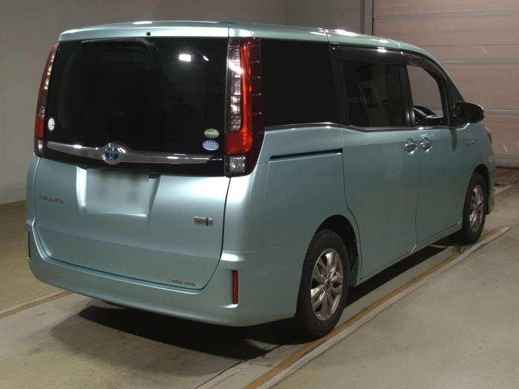 2016 Toyota ESQUIRE