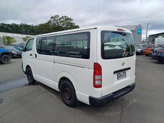 2006 Toyota Hiace - Thumbnail