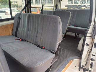 2006 Toyota Hiace - Thumbnail