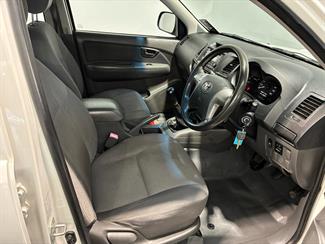 2012 Toyota Hilux - Thumbnail