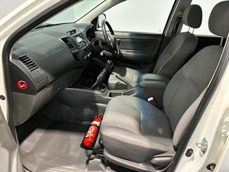 2012 Toyota Hilux - Thumbnail