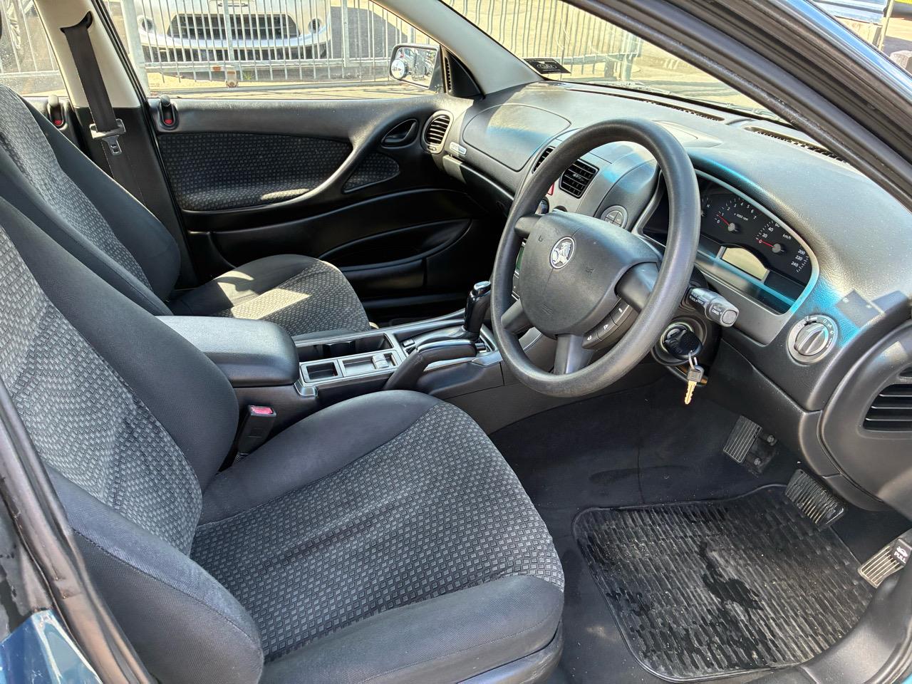 2005 Holden Commodore