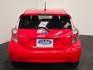 2012 Toyota AQUA - Thumbnail