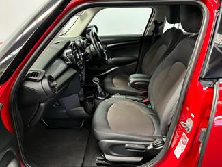 2016 Mini Cooper - Thumbnail