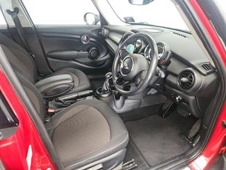 2016 Mini Cooper - Thumbnail