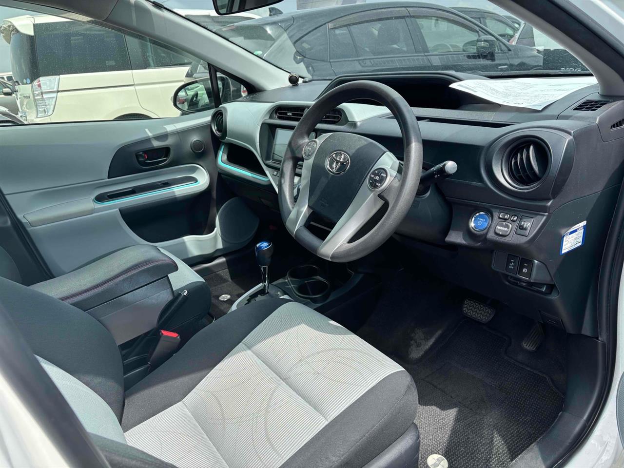 2012 Toyota AQUA