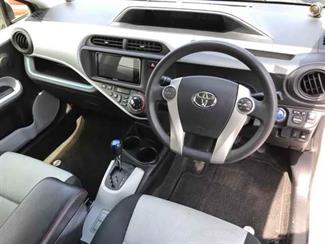 2012 Toyota AQUA - Thumbnail