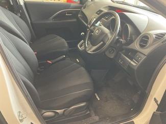 2013 Nissan LAFESTA - Thumbnail