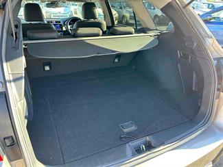 2017 Subaru Outback - Thumbnail