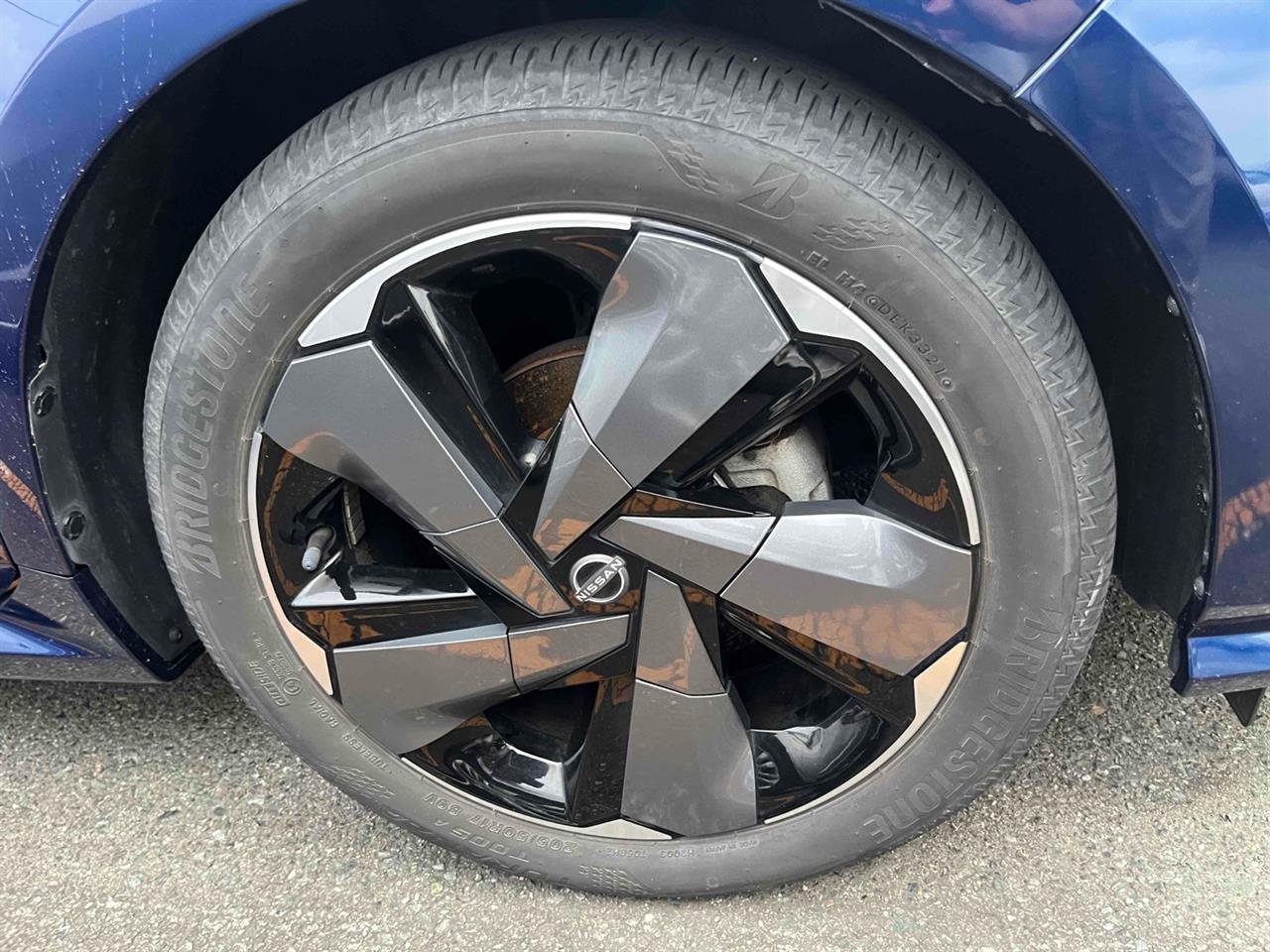 2021 Nissan AURA