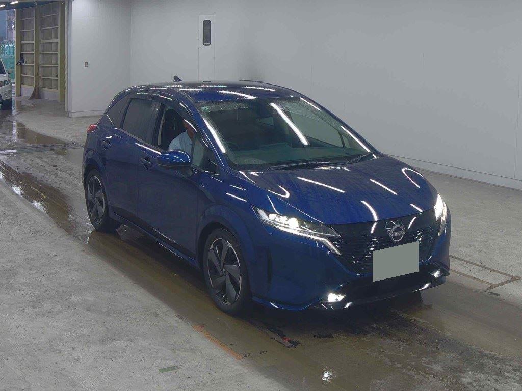 2021 Nissan AURA