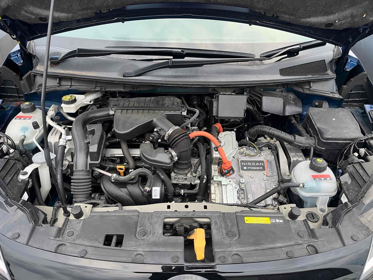 2021 Nissan AURA