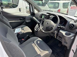 2021 Nissan NV200 - Thumbnail
