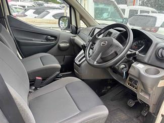 2022 Nissan NV200 - Thumbnail